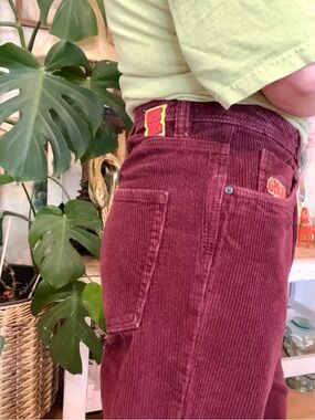 Vintage Empyre Womens Berry Tori 90s Corduroy High Waisted Wide Leg Skate Pants